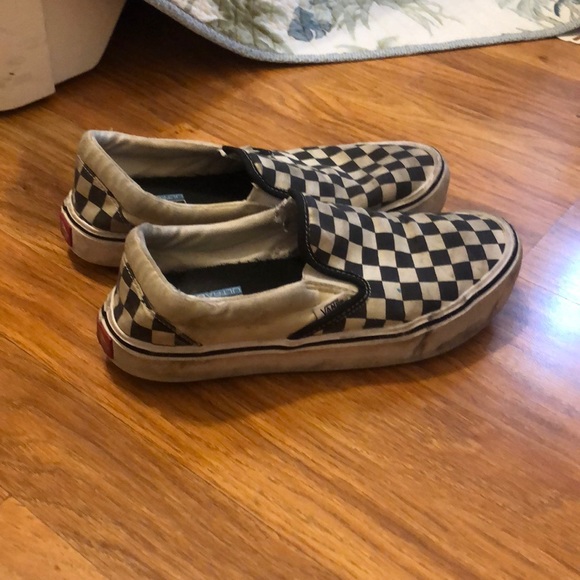 Checkered vans - Picture 2 of 4